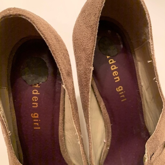 Madden Girl Shoes size 8 1/2. Brown - Picture 2 of 6